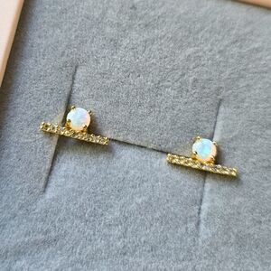 🦋LAST🦋 NWT Tramps+Thieves Sky Fall Opal Studs